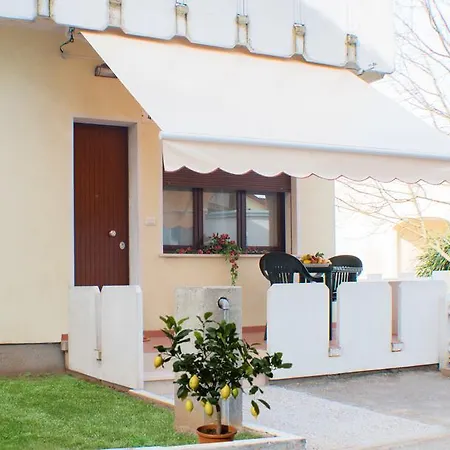 Lägenhet Residence Cavallino